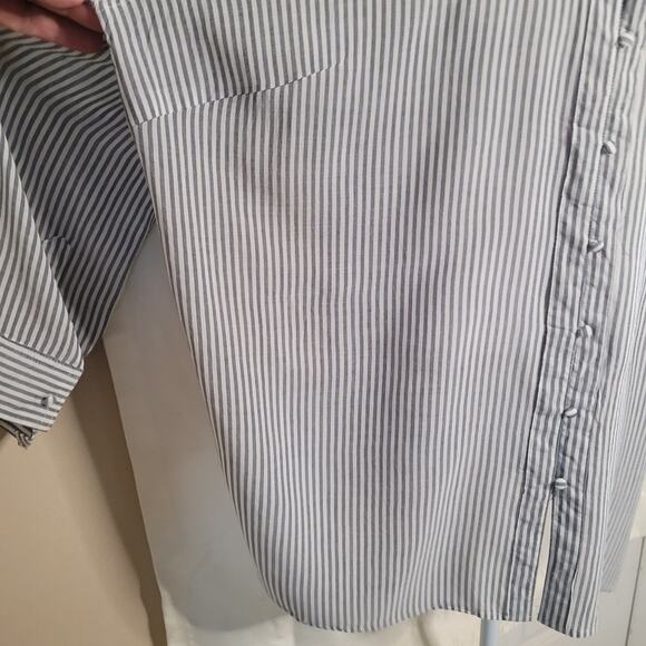 Velvet Heart Blue Striped Button Down Shirt - 3XL - Picture 5 of 16
